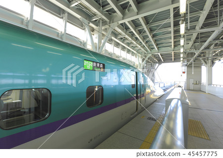 新青森站H5新幹線列車 45457775