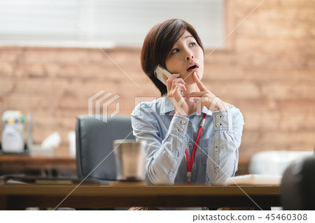 書桌工作·OL 書桌工作·OL 45460308