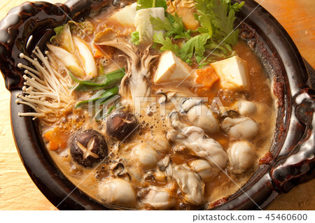 在罐子的牡蠣罐 在罐子的牡蠣罐 45460600