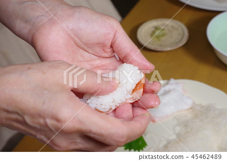 我正在製作握壽司 我正在製作握壽司 45462489