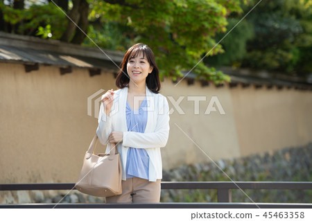 Middle women travel image 45463358