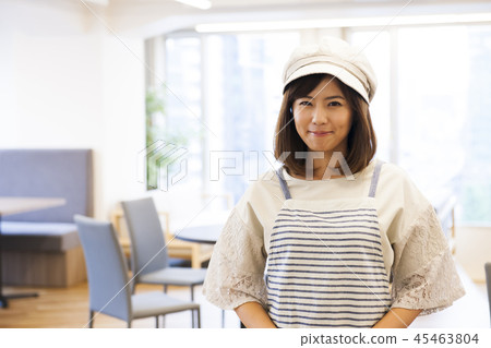 咖啡廳餐廳女性年輕女性所有者所有者餐廳職員兼職部分 45463804