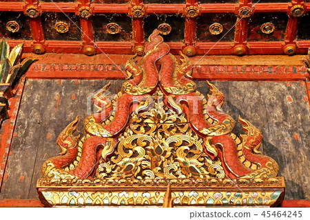 The top decoration of the Buddhist church. 45464245