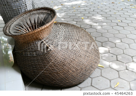 The wicker, for fish, in the former. The wicker, for fish, in the former. 45464263