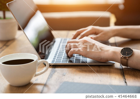 An Asian girl is freelancer woman An Asian girl is freelancer woman 45464668