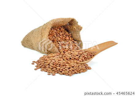 Lentils bean on white background 45465624