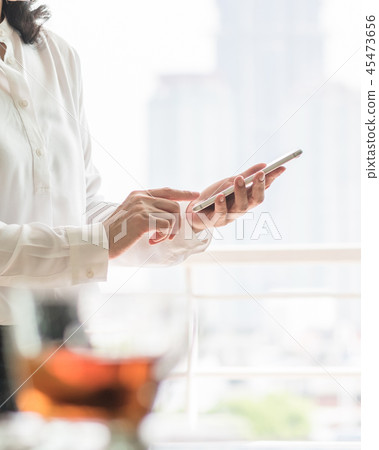 Business woman digital lifestyle using smart phone Business woman digital lifestyle using smart phone 45473656