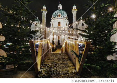Karlsplatz Advent Christmas Market at Night Karlsplatz Advent Christmas Market at Night 45475214