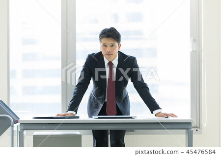 中級商人 45476584