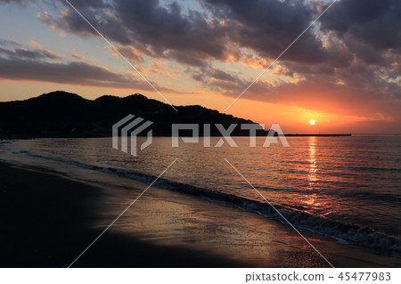 Sunset at Kamiso Pass (Futtsu City) 45477983