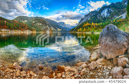 idyllic colorful autumn scenery in Gosausee 45479024