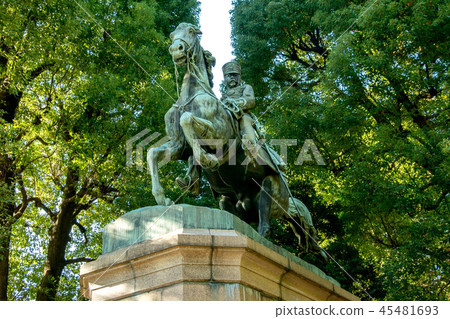 東京都千代田區北之丸公園的北白川宮義久親王銅像 東京都千代田區北之丸公園的北白川宮義久親王銅像 45481693