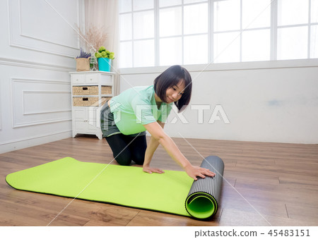 Relaxing yoga 45483151