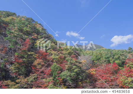 Shosenkyo Goryo Shosenkyo Fall image Autumn leaves Mountains 45483658