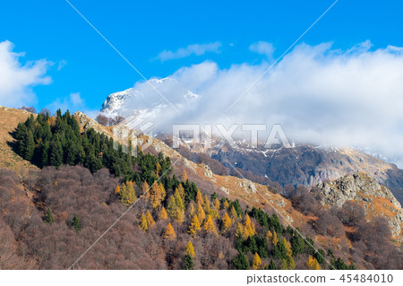 Italian Alps near Bergamo Italian Alps near Bergamo 45484010