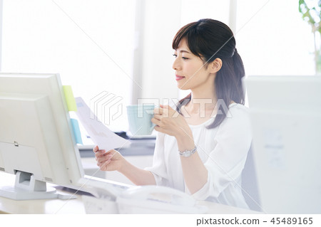 Business woman Business woman 45489165