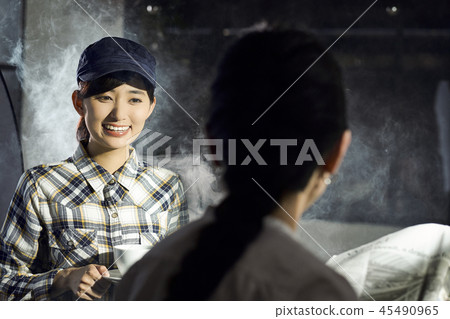 Staff working at a cafe 45490965