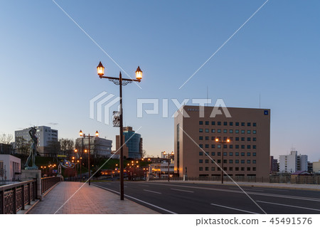 Early morning Minonmai Bridge 45491576