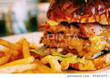 熱門商店最喜歡的漢堡 45493875