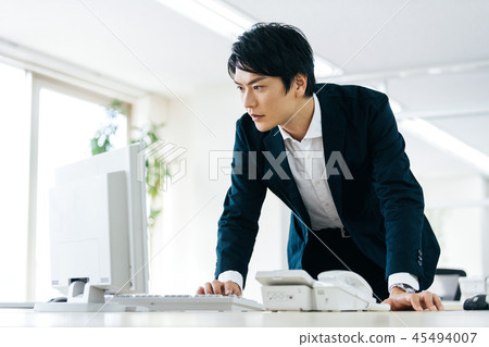 商人在辦公室裡 45494007