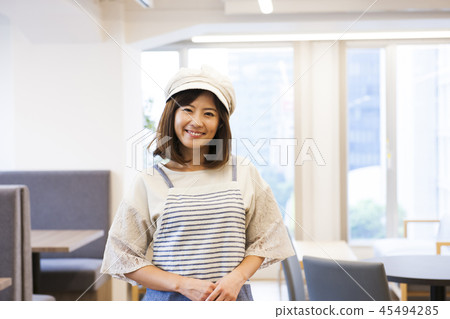 Cafe Restaurant Female Young Female Person Owner Owner Restaurant Clerk Part-time Job 45494285