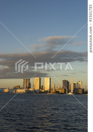 東京灣區染成了夕陽 45501785