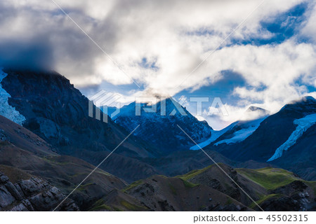 Nature view with snowy peaks 45502315