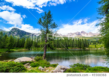 San Pellegrino lake in the Italian Dolomites 45508368