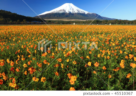 宇宙和富士山 45510367