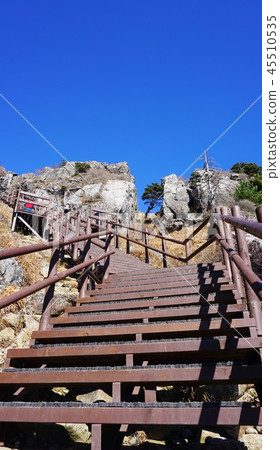 Stairs just below the summit of Mt. Stairs just below the summit of Mt. 45510535