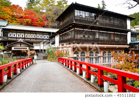 The yellow leaf of the Suizenkan The yellow leaf of the Suizenkan 45511882