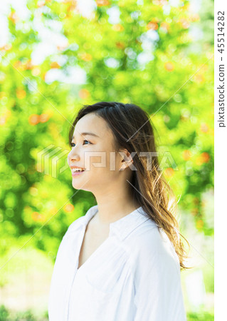 Nature woman portrait Nature woman portrait 45514282