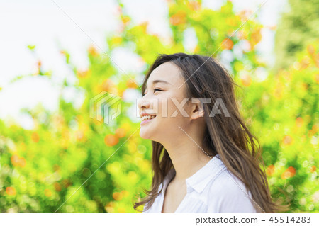 Nature woman portrait Nature woman portrait 45514283