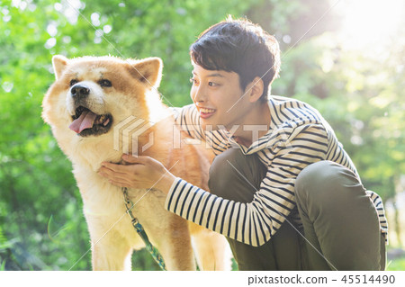 Akita dog men 45514490