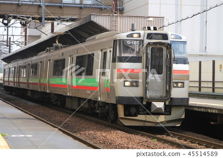 At Shin-Sapporo Station, trains series 731 G-120 45514589