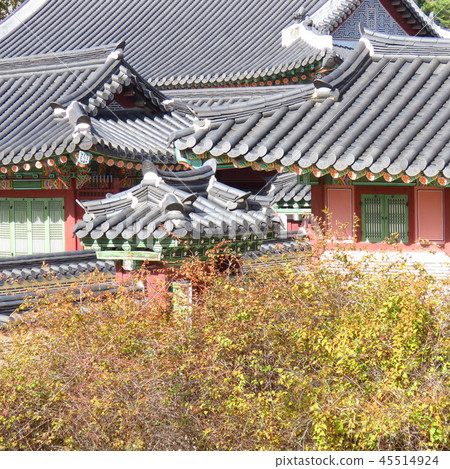Tile roof Tile roof 45514924