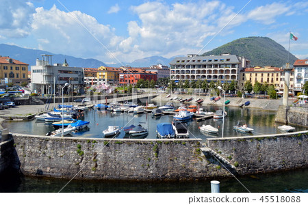 Beautiful view in the south Italy 45518088