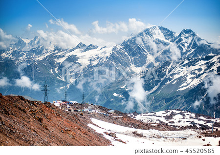 A large base of climbers from several buildings A large base of climbers from several buildings 45520585
