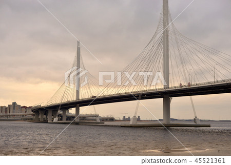 Cable bridge across the Petrovsky fairway. 45521361
