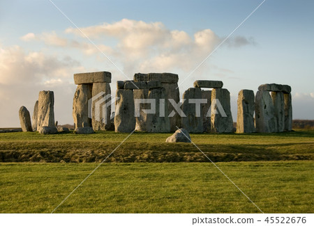 Stonehenge 45522676