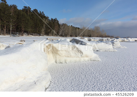 Ice forming on the river, Ob reservoir, Siberia Ice forming on the river, Ob reservoir, Siberia 45526209