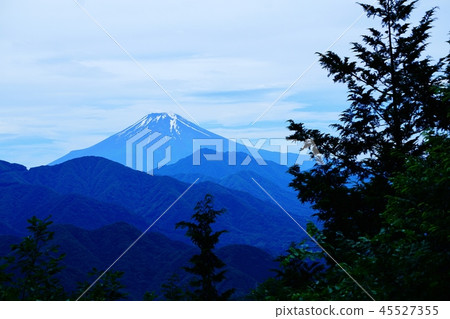 Mt. Fuji from Mt. Ohata Mt. Fuji from Mt. Ohata 45527355
