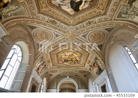 Italy, Rome 45533109