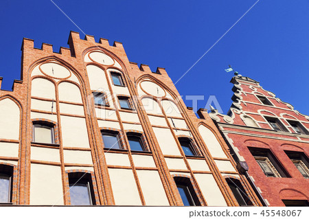 Old architecutre of Torun 45548067