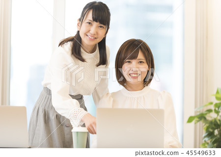 休閒商務女人兩個人 45549633