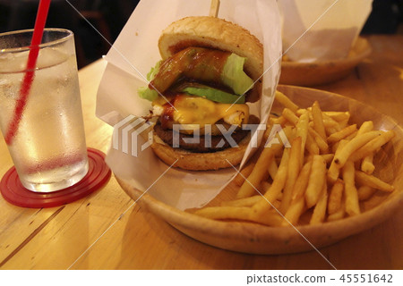 JETTA BURGER American Village JETTA BURGER American Village 45551642