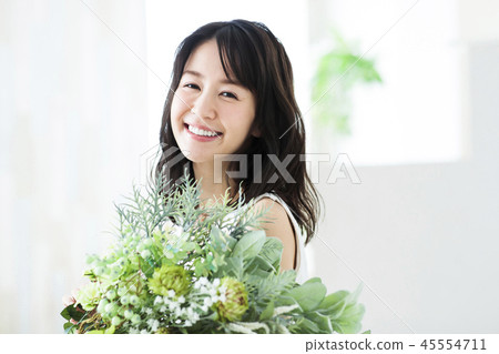 Women Flower Bouquet Botanical Young Woman Cute Lifestyle Women Flower Bouquet Botanical Young Woman Cute Lifestyle 45554711
