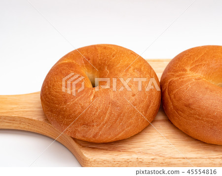 begal on wood plate begal on wood plate 45554816