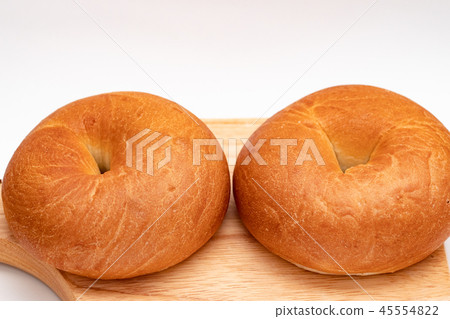 begal on wood plate 45554822