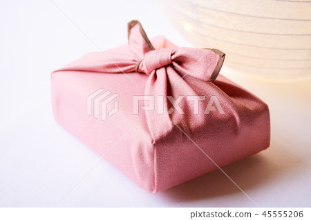 Furoshiki Wrap and Lantern Lampshade Furoshiki Wrap and Lantern Lampshade 45555206